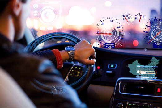 1525675254448089.jpg 摄图网-虚拟科技时代驾驶智能汽车的男子.jpg