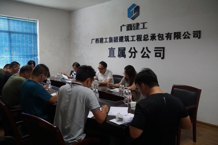 3�ۻ��ֳ��������� ��700.JPG