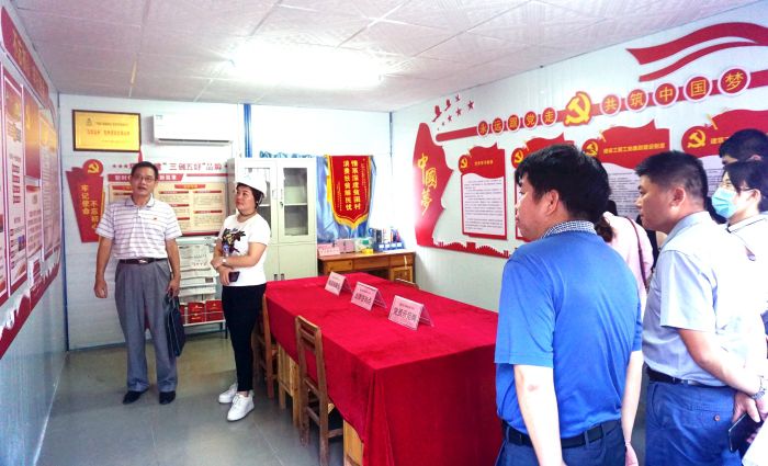 32��Ħ�ֳ���л΢�� ��.jpg