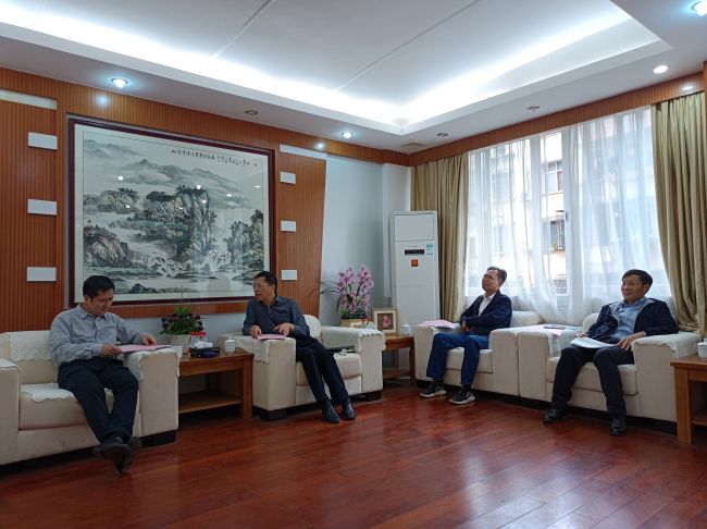 1621932025579638.jpg 谈判现场.jpg